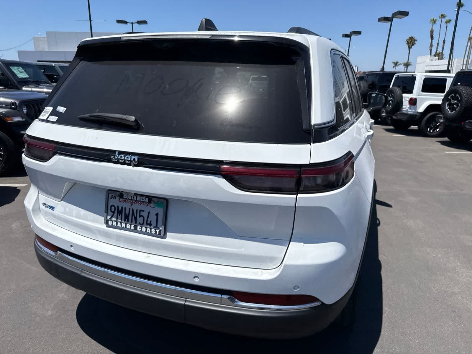 Used 2023 Bright White Clearcoat Jeep  image 17