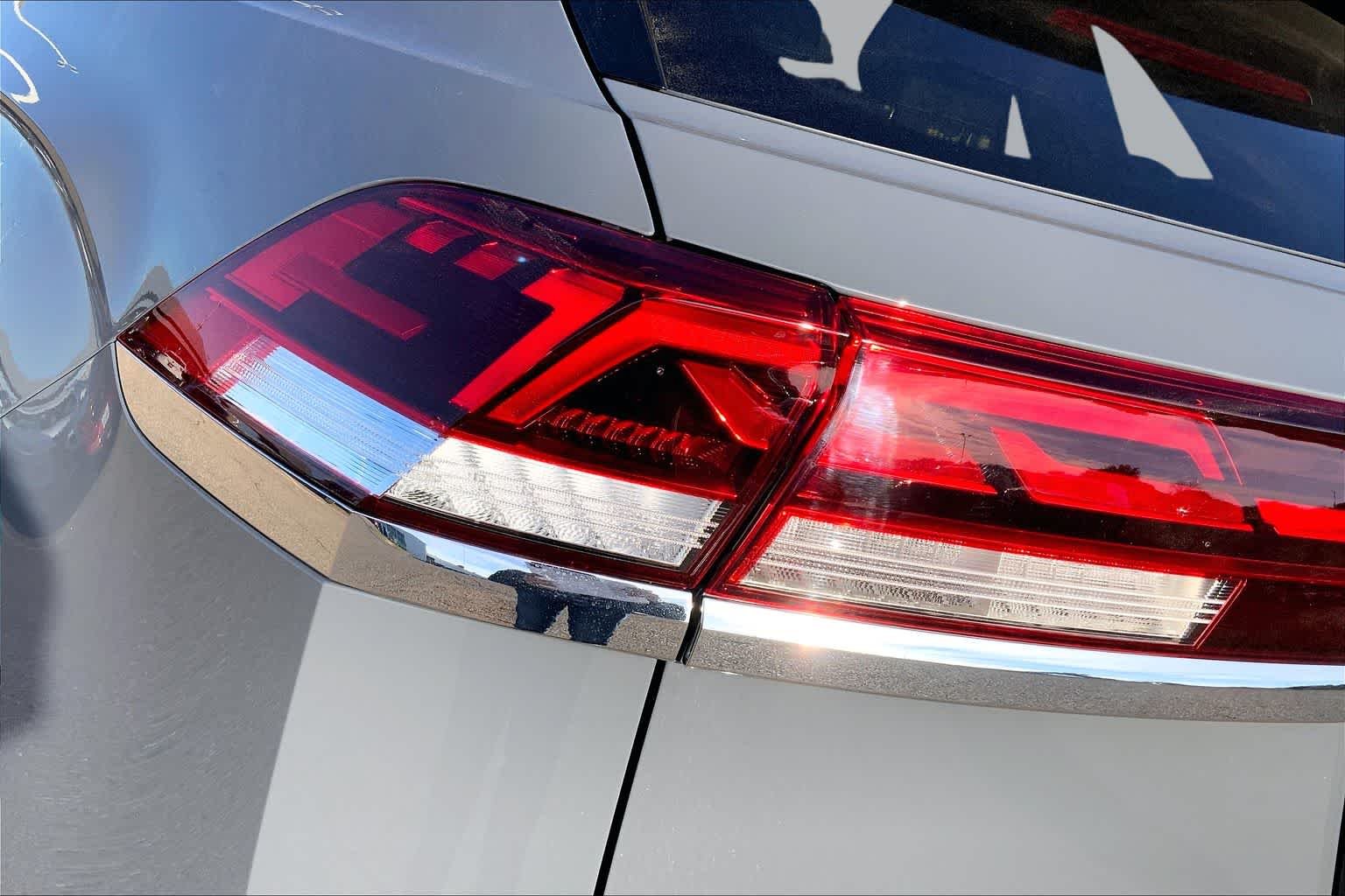 New 2026 Pure Gray Volkswagen 2.0T SEL image 14