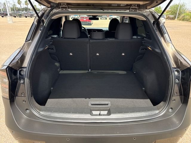 Used 2025 Brown Nissan SV image 23