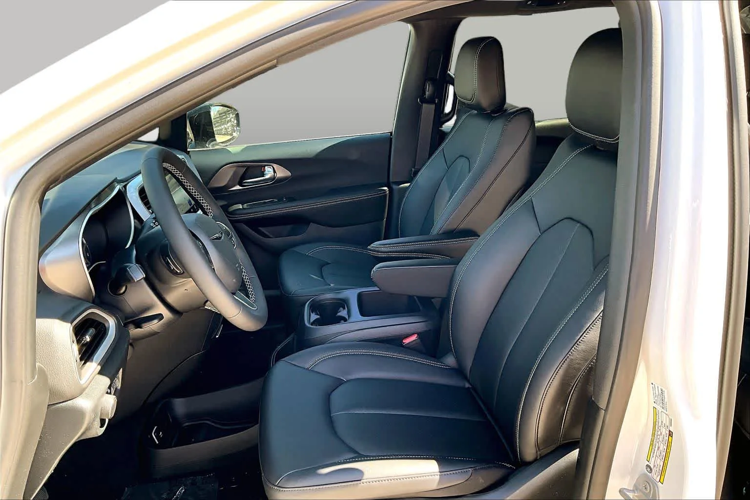 New 2026 Bright White Clearcoat Chrysler LX image 10