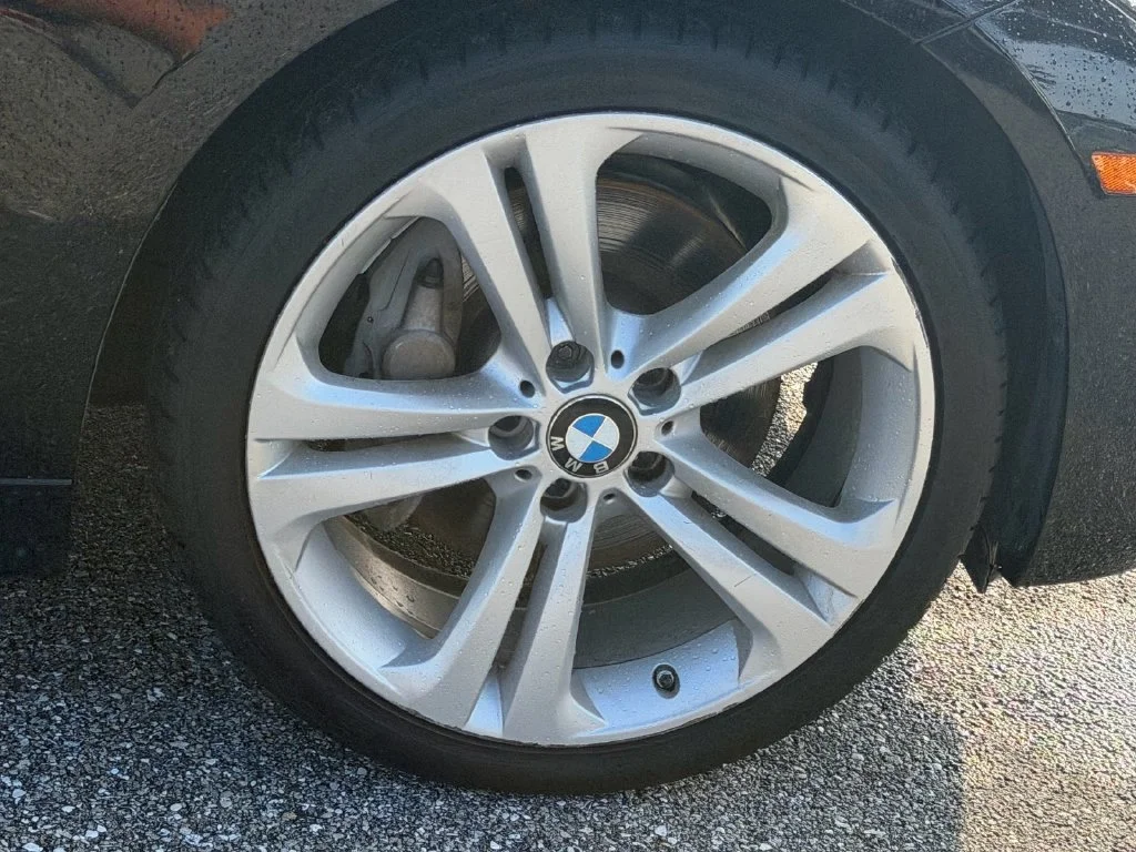 Used 2015 Black BMW 335i image 9