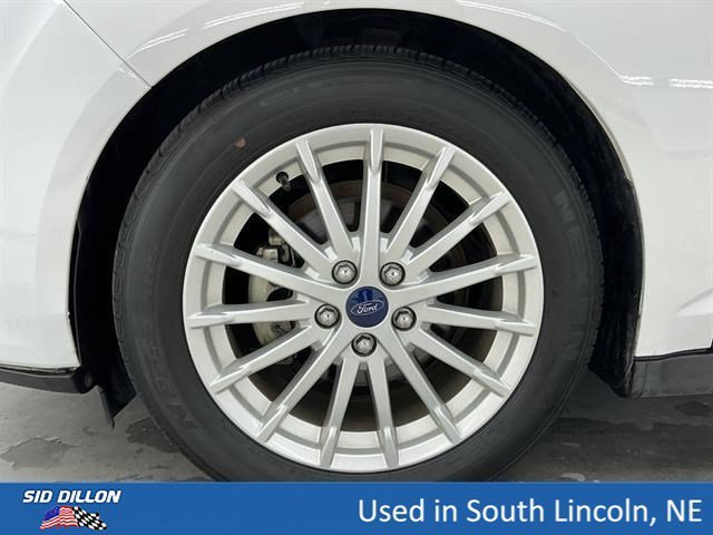Used 2014 White Ford SE image 17
