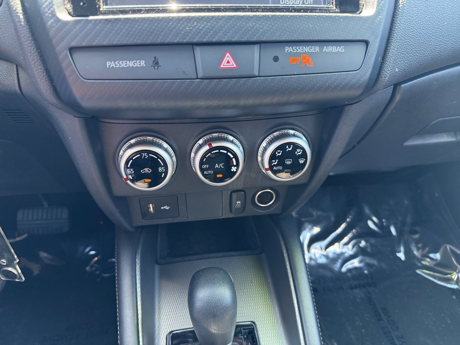 Used 2024 Silver Mitsubishi 2.0 ES image 13