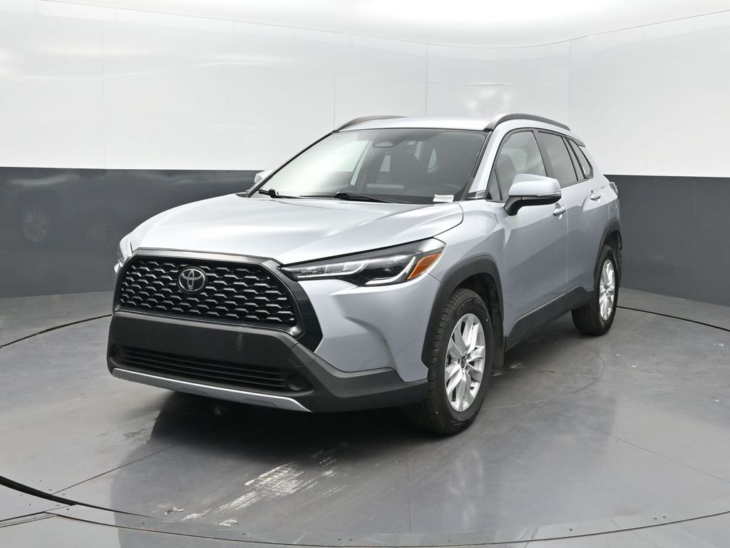 2024 Toyota Corolla Cross LE