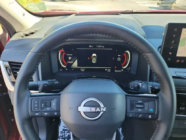 Used 2025 Red Nissan Platinum image 25