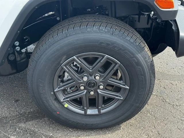 New 2026 Bright White Clear-Coat Exterior Paint Jeep Sport S image 9