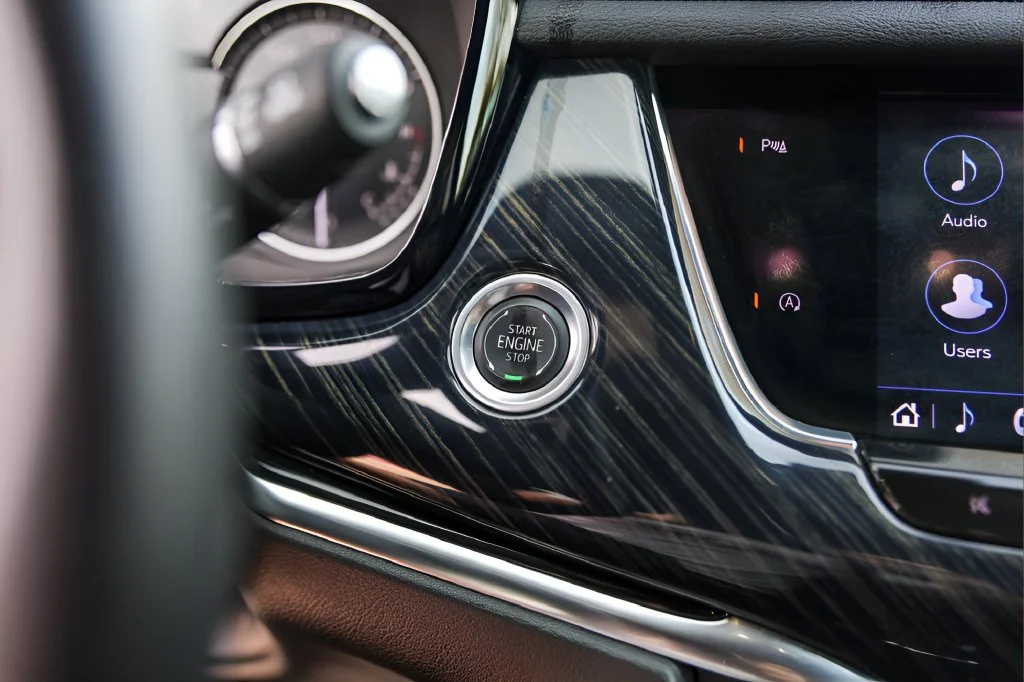 Used 2025 Silver Cadillac Premium Luxury image 18