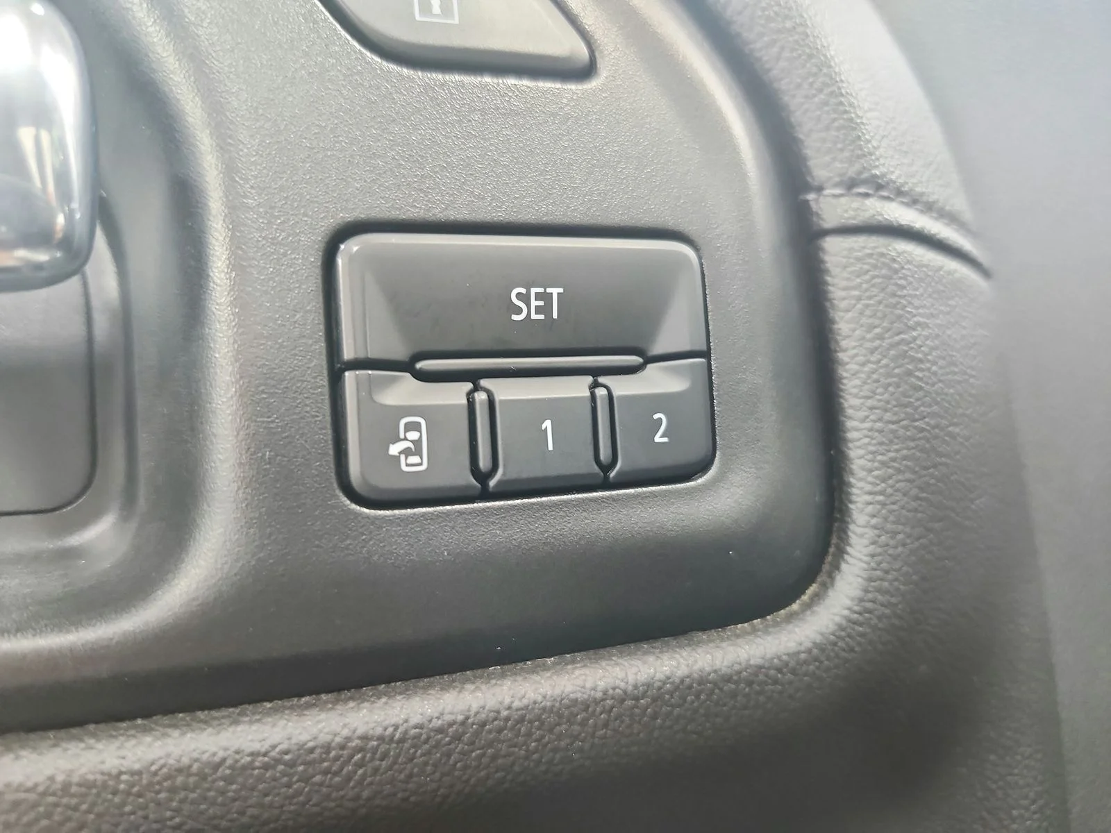 Used 2021 Quicksilver Metallic GMC SLT image 21