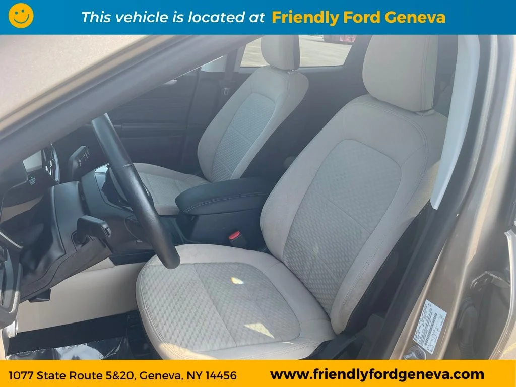 Used 2021 Gold Ford SE image 13