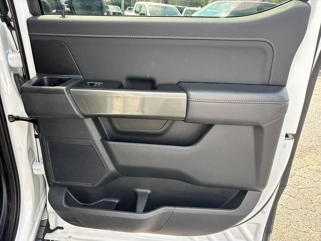Used 2023 White Ford XLT image 16