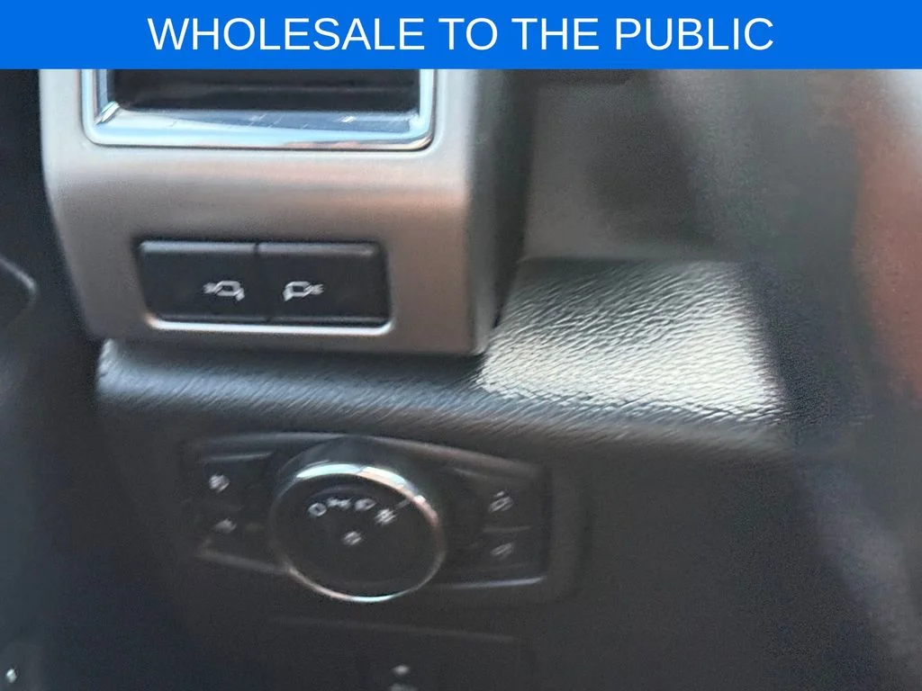 Used 2017 Black Ford Platinum image 19