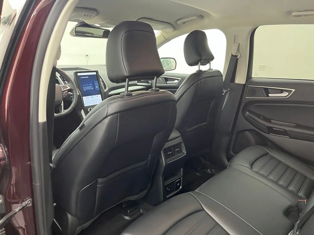 Used 2023 Red Ford SEL image 36