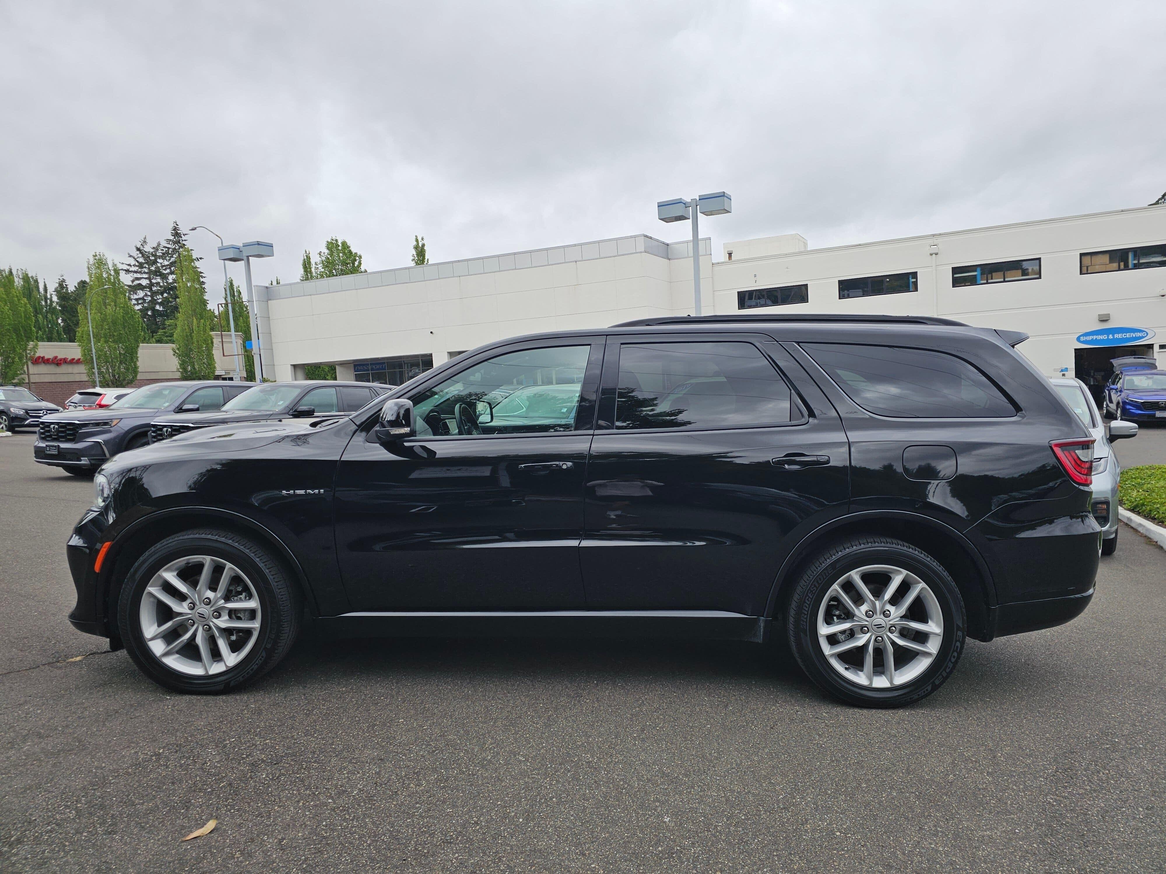 Used 2025 DB Black Clearcoat Dodge R/T Plus image 4