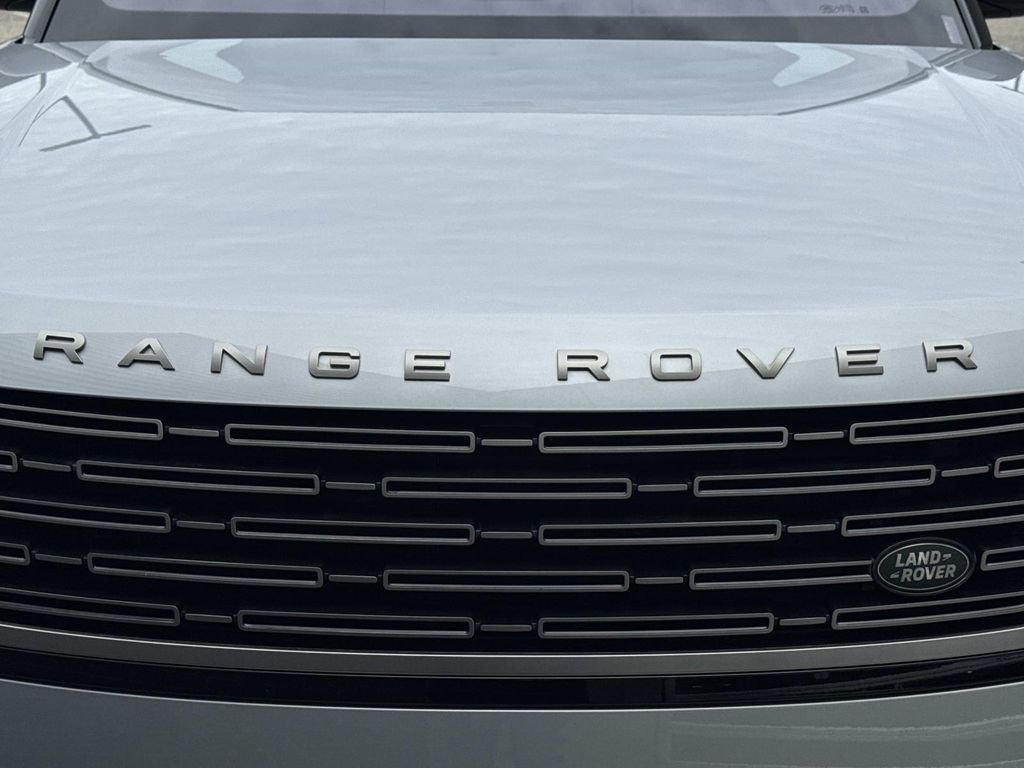 2023 Land Rover Range Rover SE - Photo 11