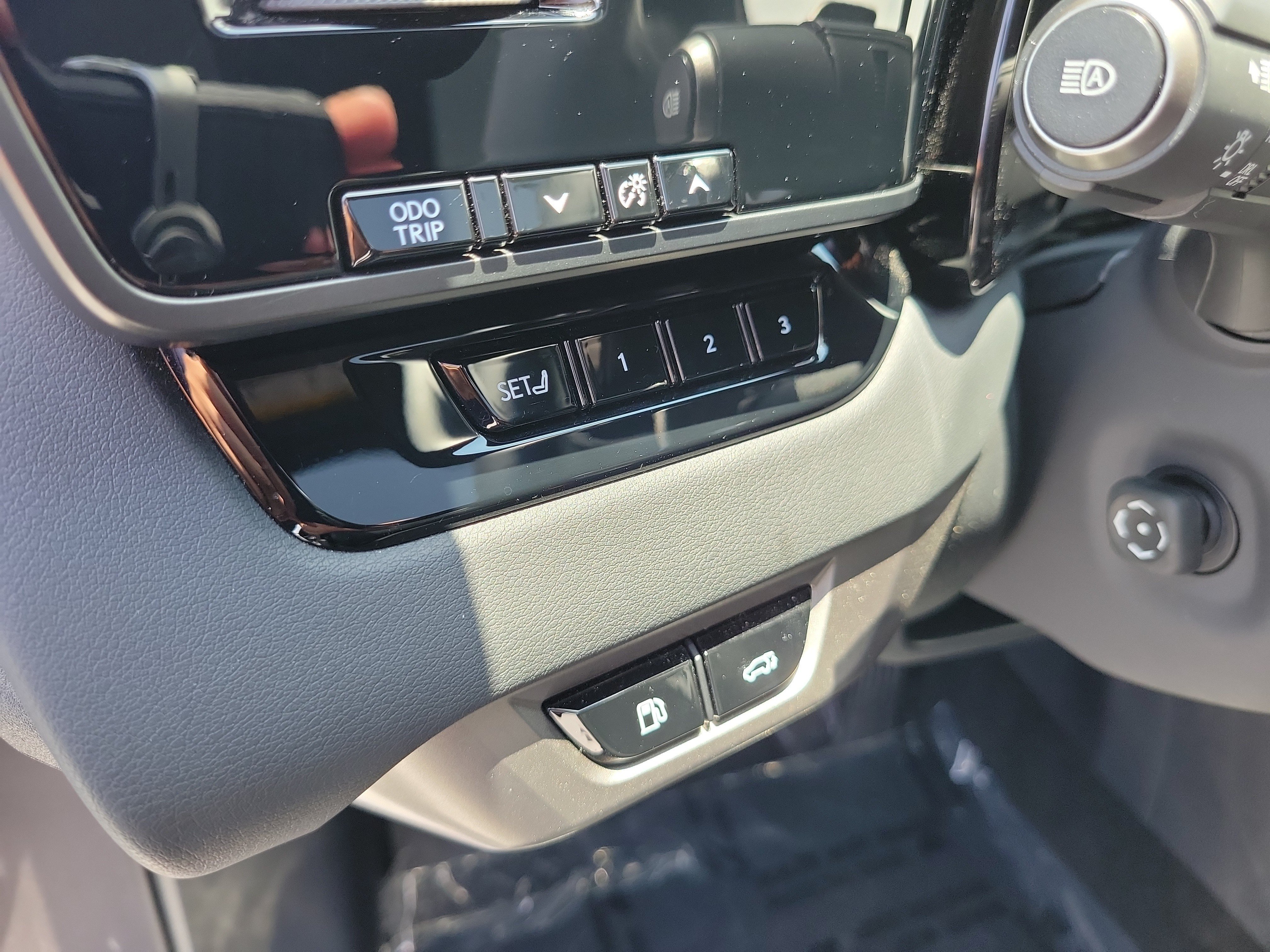 Certified Used 2025 CLOUDBURST GRAY Lexus RX 350 Premium image 23