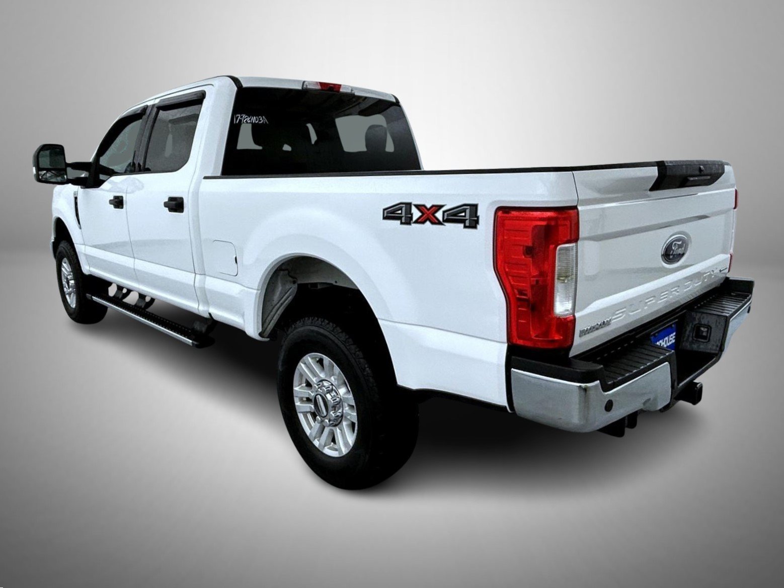 Used 2017 White Ford XLT image 7