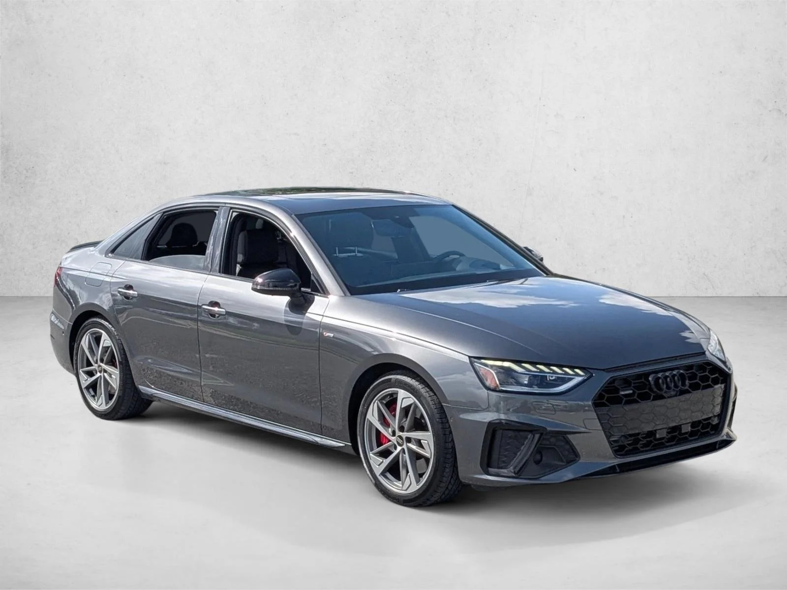 Used 2023 Daytona Gray Pearl Effect Audi S line Prestige image 3