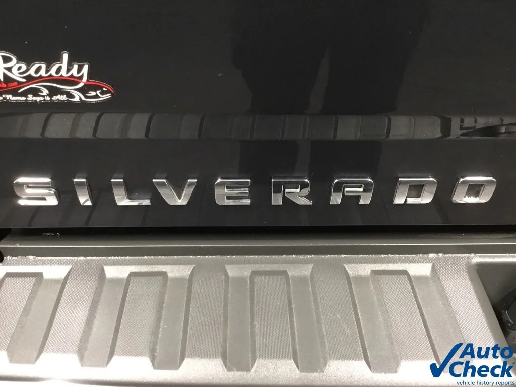 Used 2018 Gray Chevrolet LTZ image 19