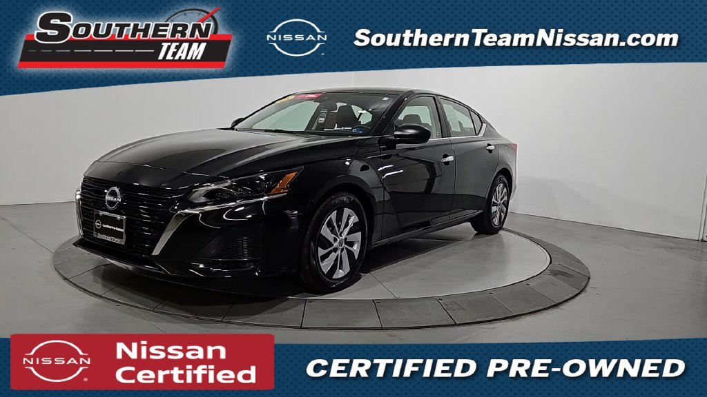 Used 2025 Black Nissan 2.5 S image 1