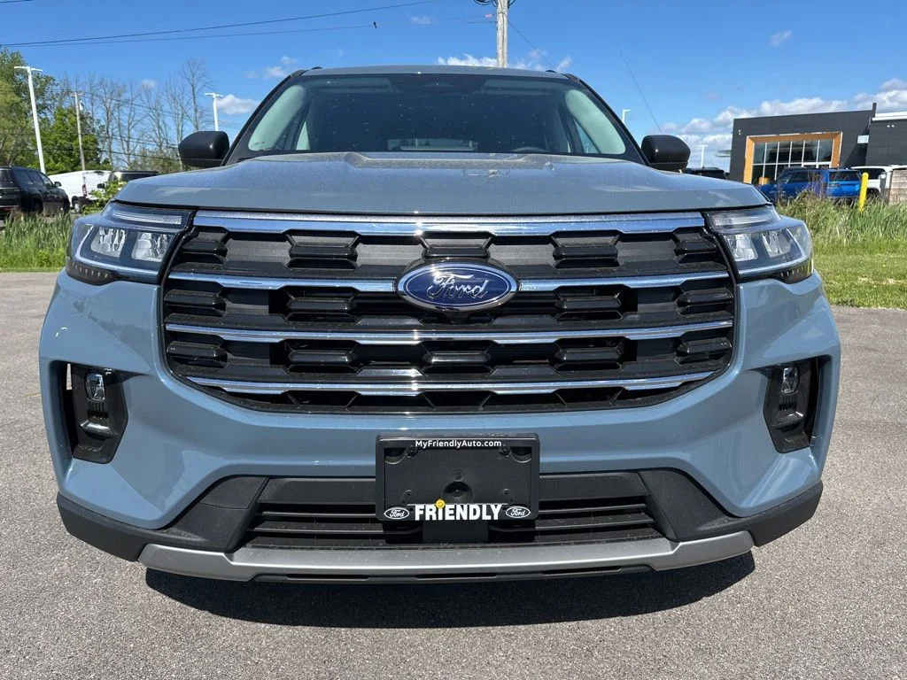 Used 2026 Vapor Blue Metallic Ford Active image 8