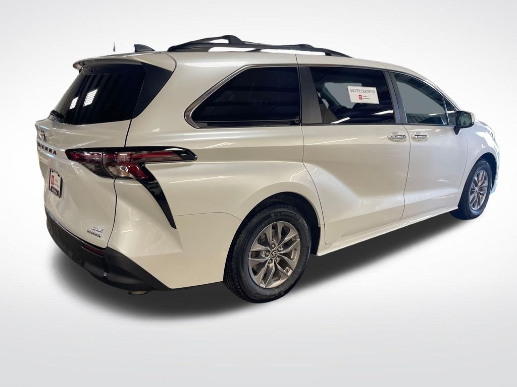 Used 2023 Beige Toyota XLE image 5