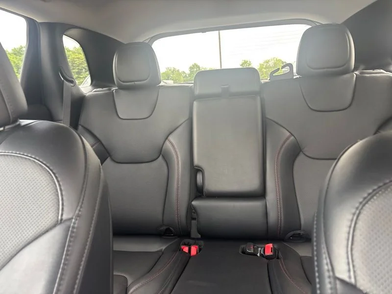 Used 2022 Silver Jeep Trailhawk image 26