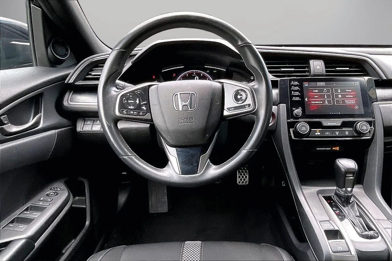 Used 2021  Honda Sport image 11