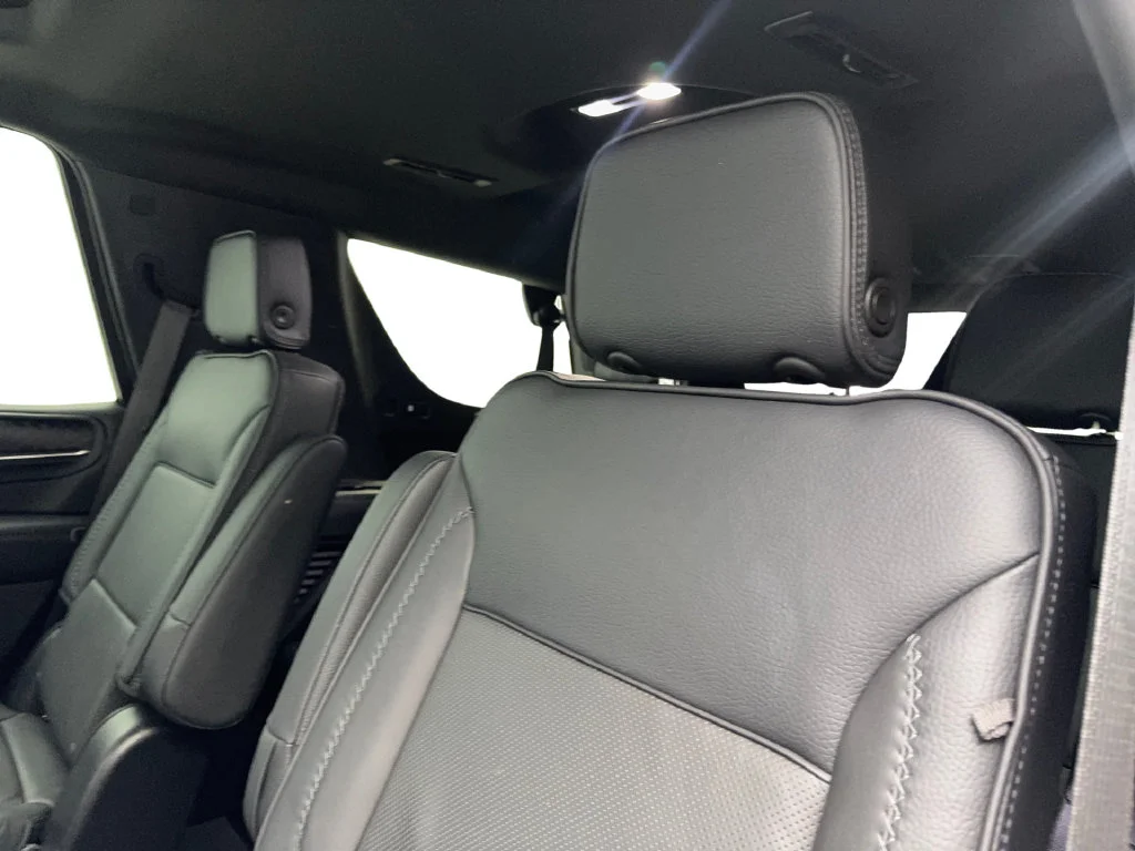 Used 2024 White GMC Denali image 37