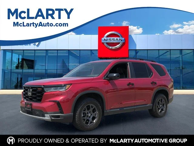 2025 Honda Pilot TrailSport AWD's photo