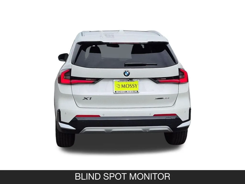 Used 2024 White BMW xDrive28i image 8