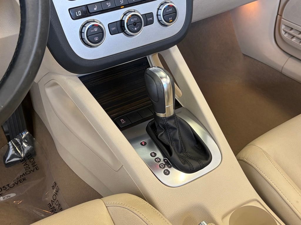 Used 2013 Candy White Volkswagen Lux image 18