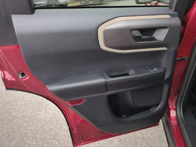 Used 2025 Red Ford Big Bend image 26