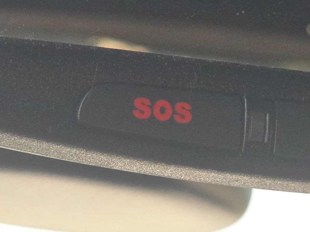 Used 2020 Velvet Jeep Limited image 8
