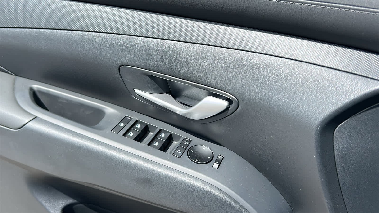 New 2026 Serenity White Pearl Hyundai SE AWD image 22
