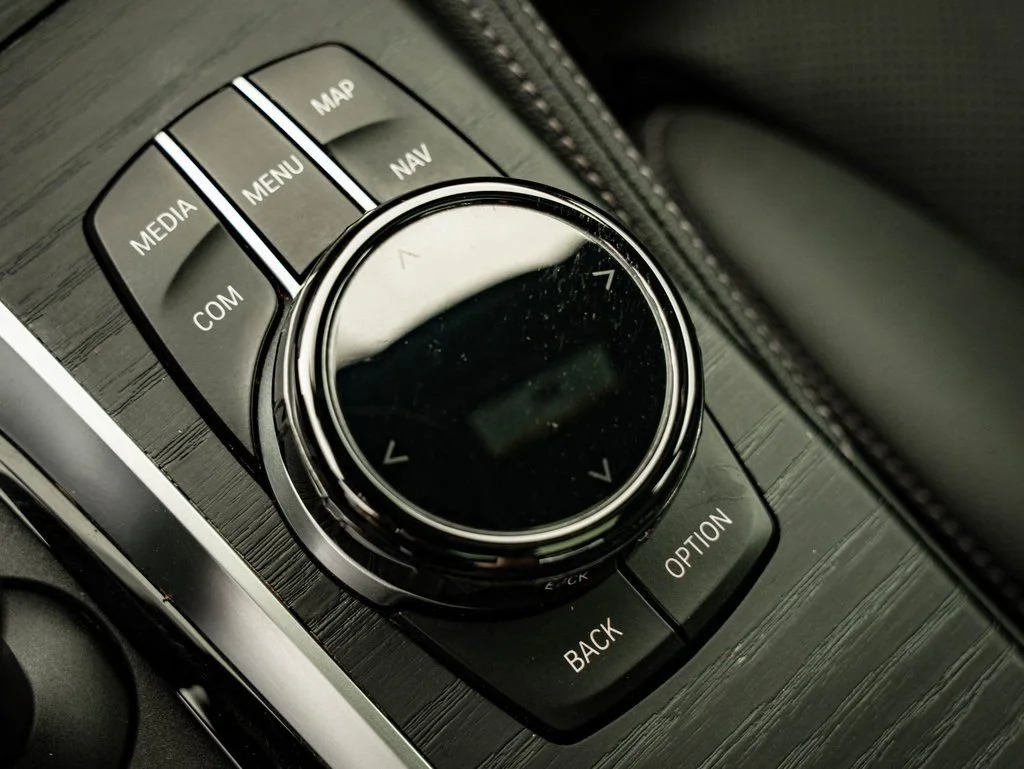 Used 2023 Black Sapphire Metallic BMW 540i xDrive image 38