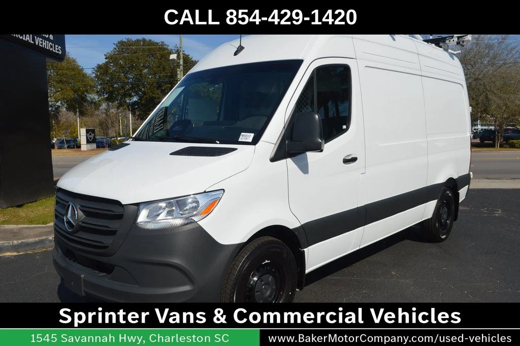 New 2026 Arctic White Mercedes-Benz Cargo 144 WB image 16