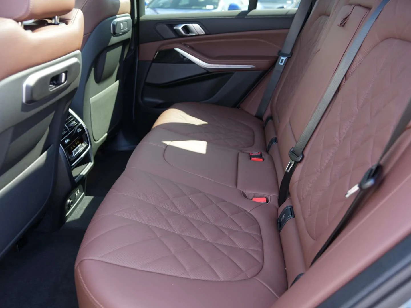New 2026 Brooklyn Grey Metallic BMW xDrive40i image 10