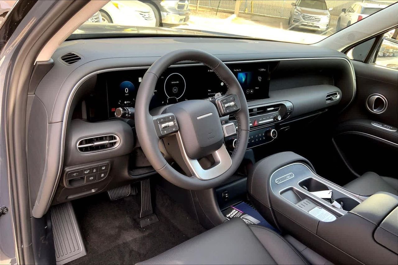 New 2026 Ecotronic Gray Pearl Hyundai SEL Premium FWD image 9