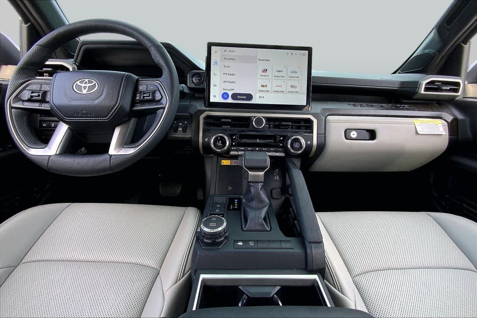 Used 2025 Wind Chill Pearl Toyota Limited Hybrid image 15