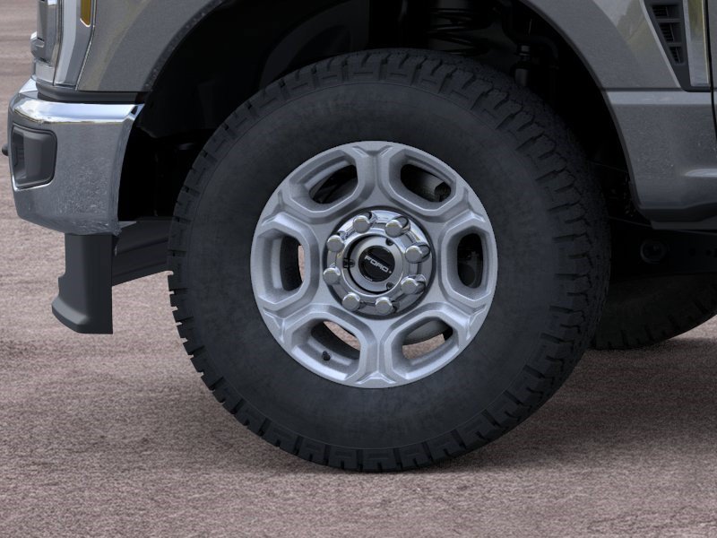 New 2026 Carbonized Gray Metallic Ford XLT image 20