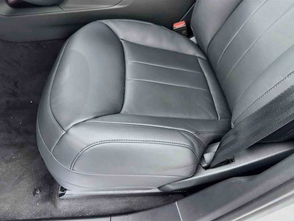 New 2026 Fuji White Land Rover Dynamic SE image 20
