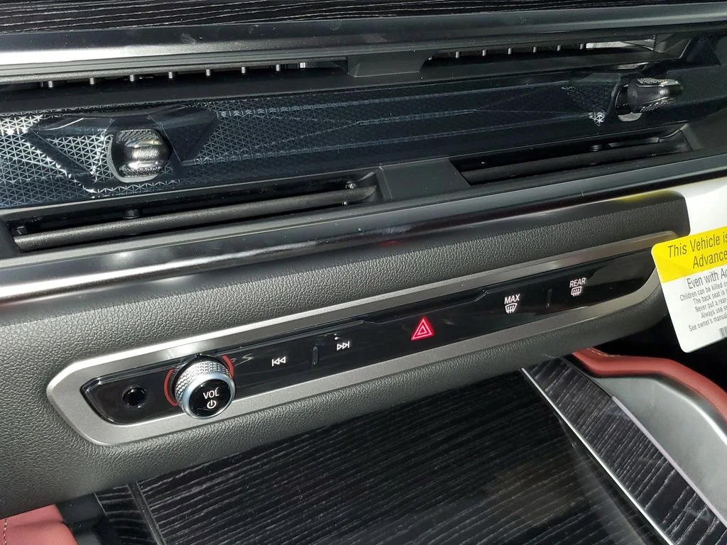 New 2027 Black Sapphire Metallic BMW xDrive40i image 23