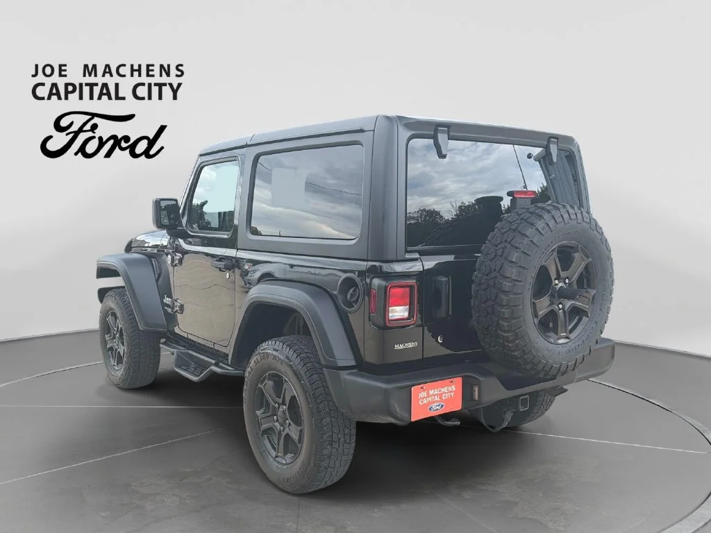 Used 2018 Black Jeep Sport S image 7