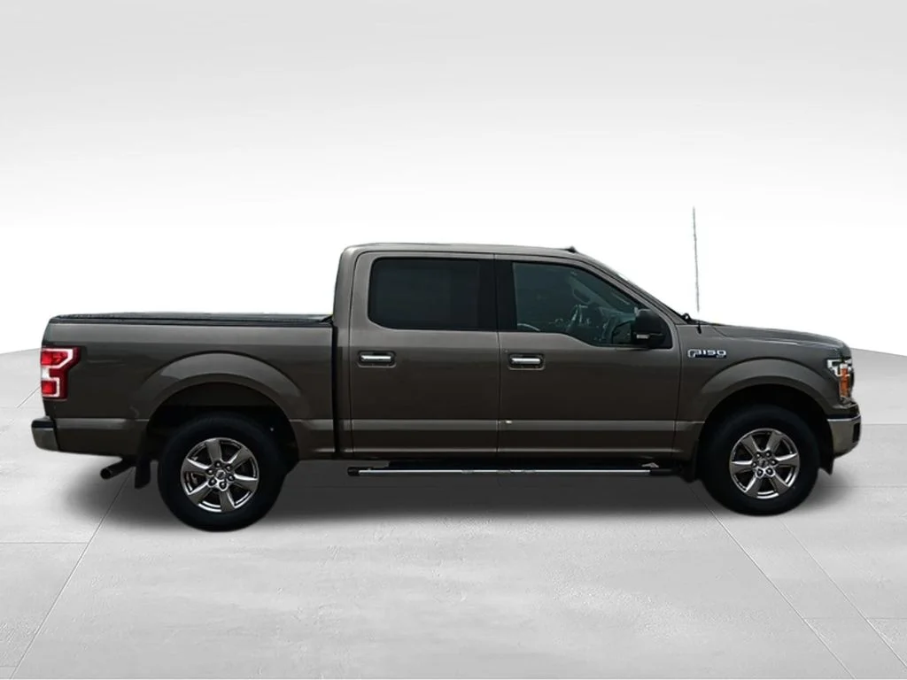 Used 2020 Stone Gray Metallic Ford XLT image 8
