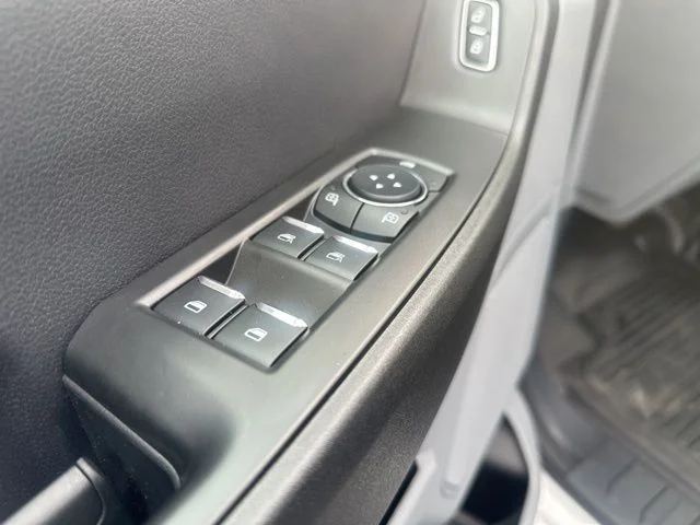 Used 2024 White Ford XL image 27