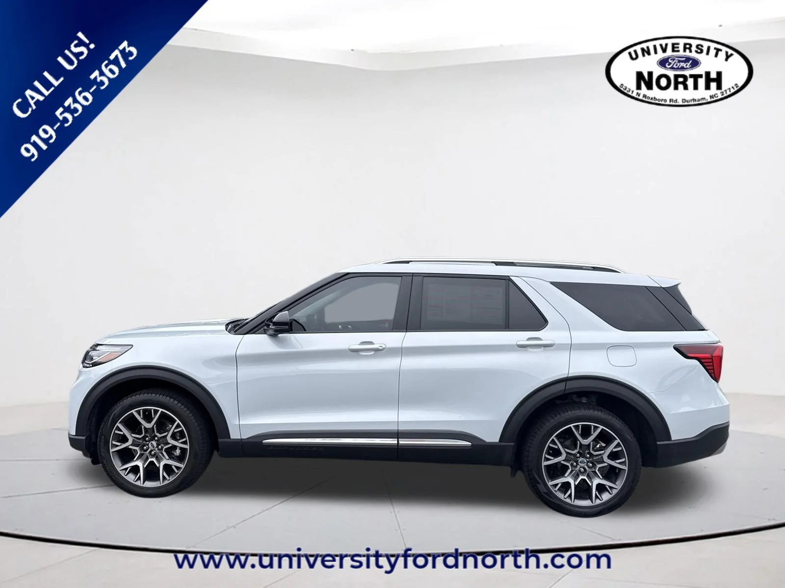 Used 2025 Space White Metallic Ford Platinum image 4