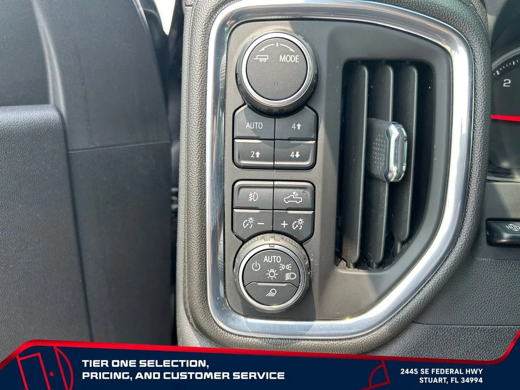 Used 2022 Mosaic Black Metallic Chevrolet High Country image 19