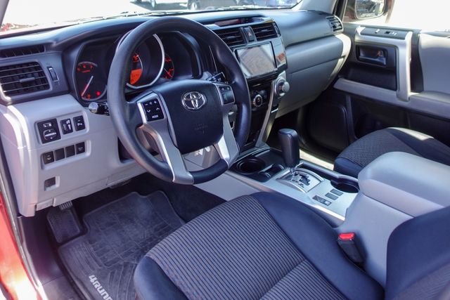 Used 2013 Red Toyota SR5 image 12