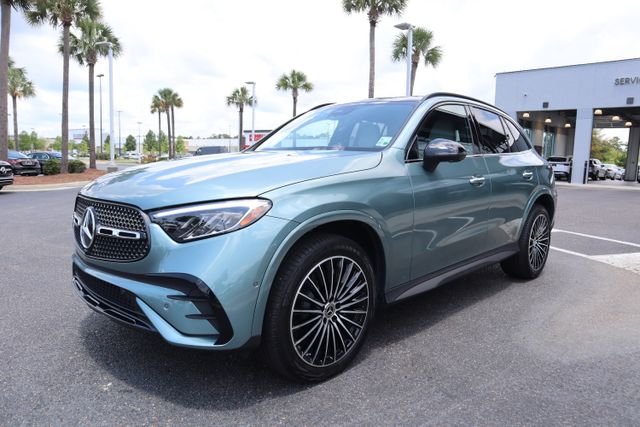 Certified Used 2026 Verde Silver Metallic Mercedes-Benz GLC 300 image 6