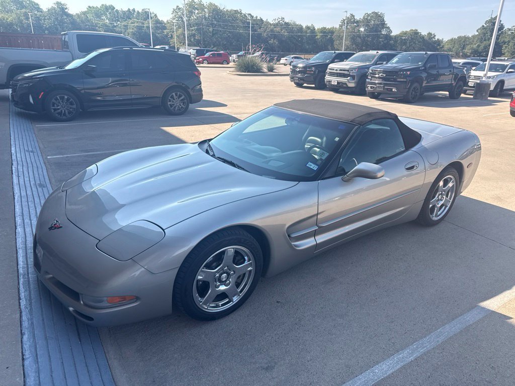 Used 2001 Gray Chevrolet Base image 1